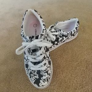 Disney sneakers size 7